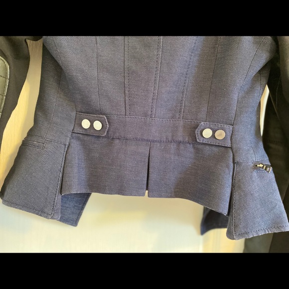 BCBG Blazer - Picture 4 of 7